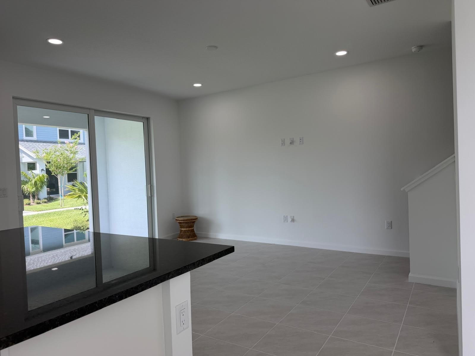 4402 Longwood Lake Square – photo 5