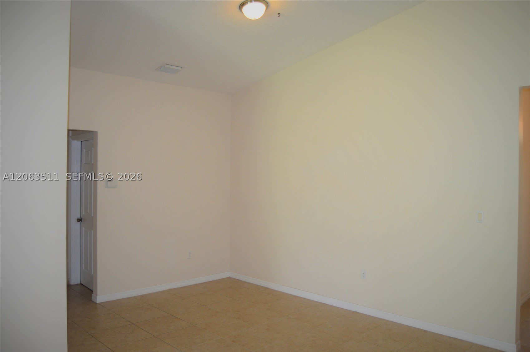 1855 NE 36th ave – photo 3