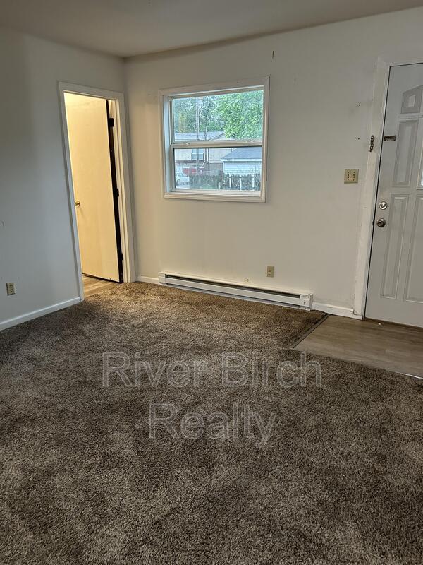 1006 South College Street – photo 5
