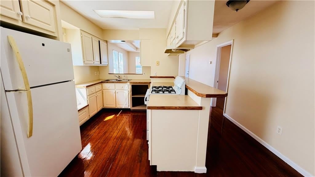384 Metacom Avenue – photo 2