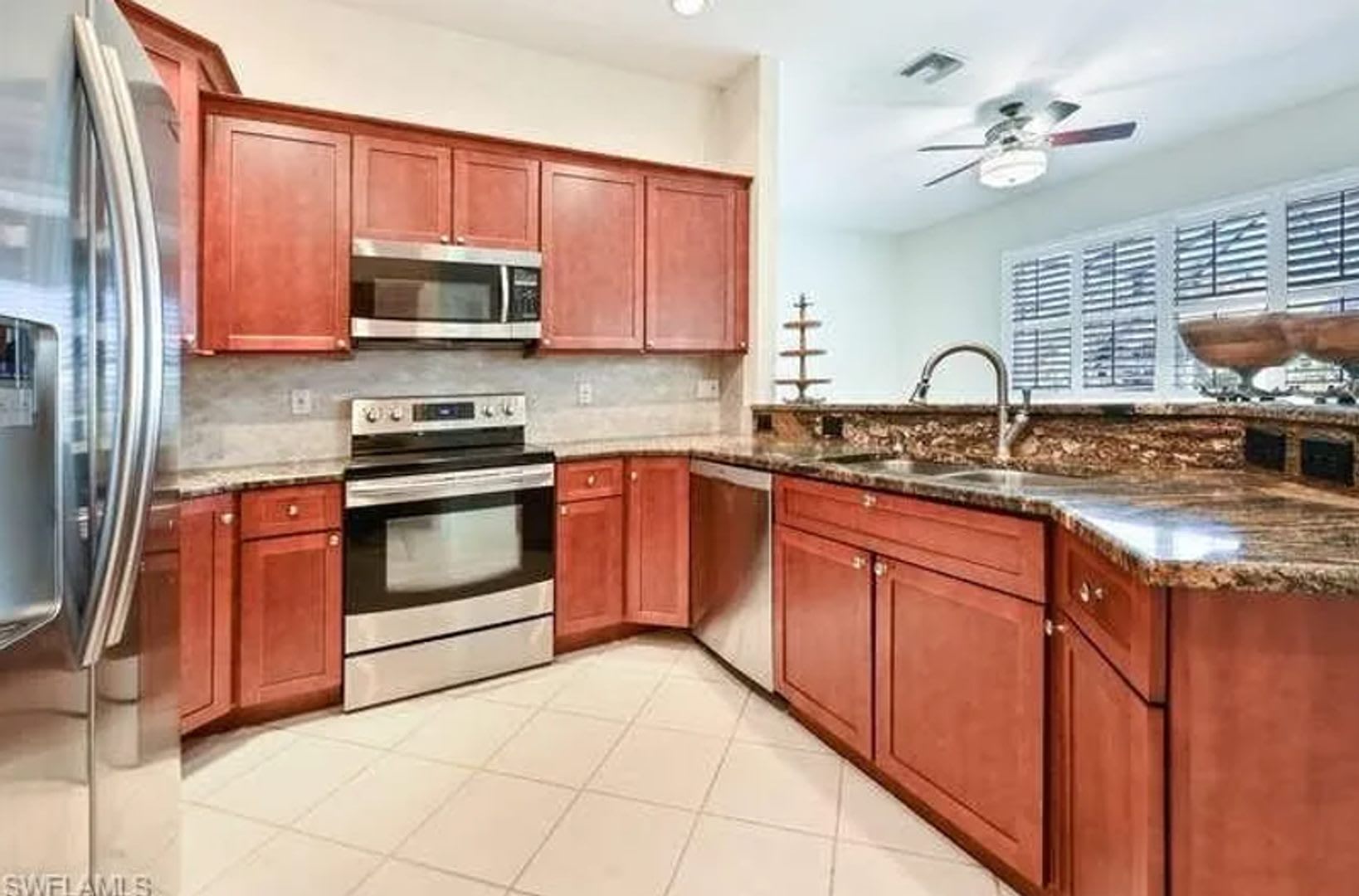 Lakefront 3 Bed + Den 2 bath home with pool and spa tub in Waterways of Naples Community – photo 4