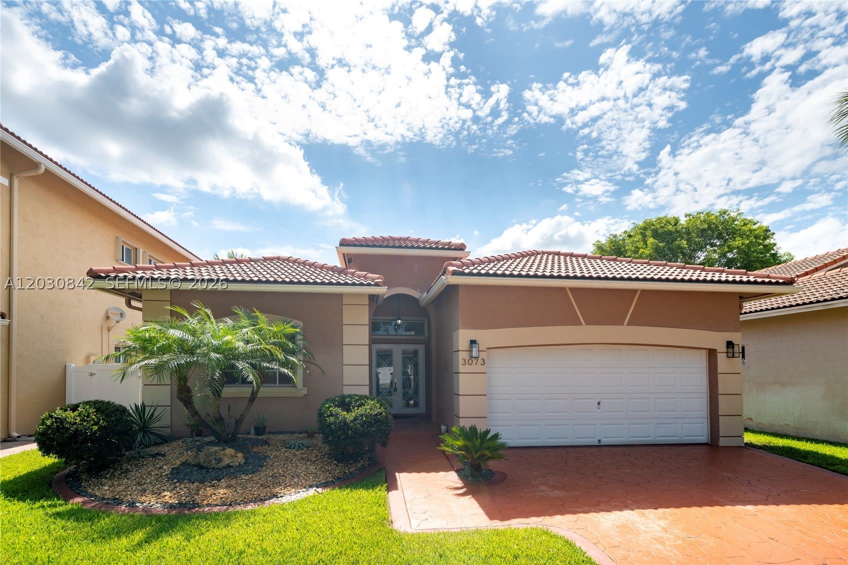 3073 SW 140th Ave – photo 1