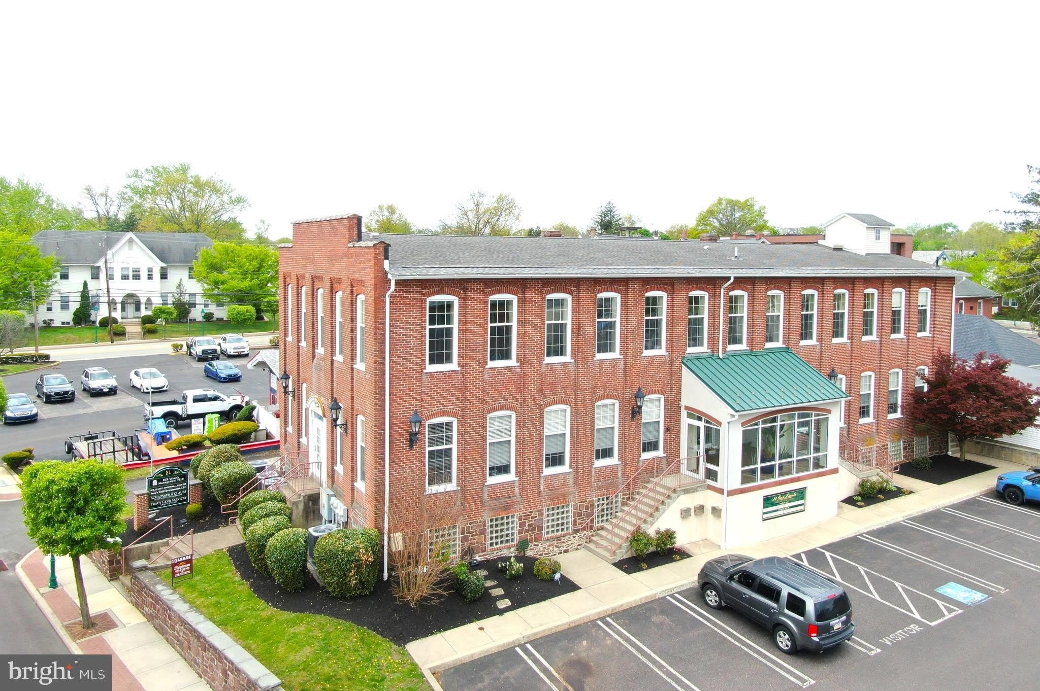 21 E LINCOLN Avenue – photo 3