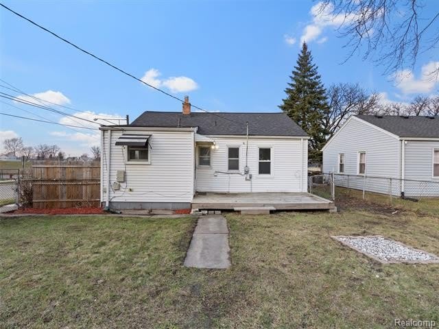 904 E Otis Avenue – photo 4