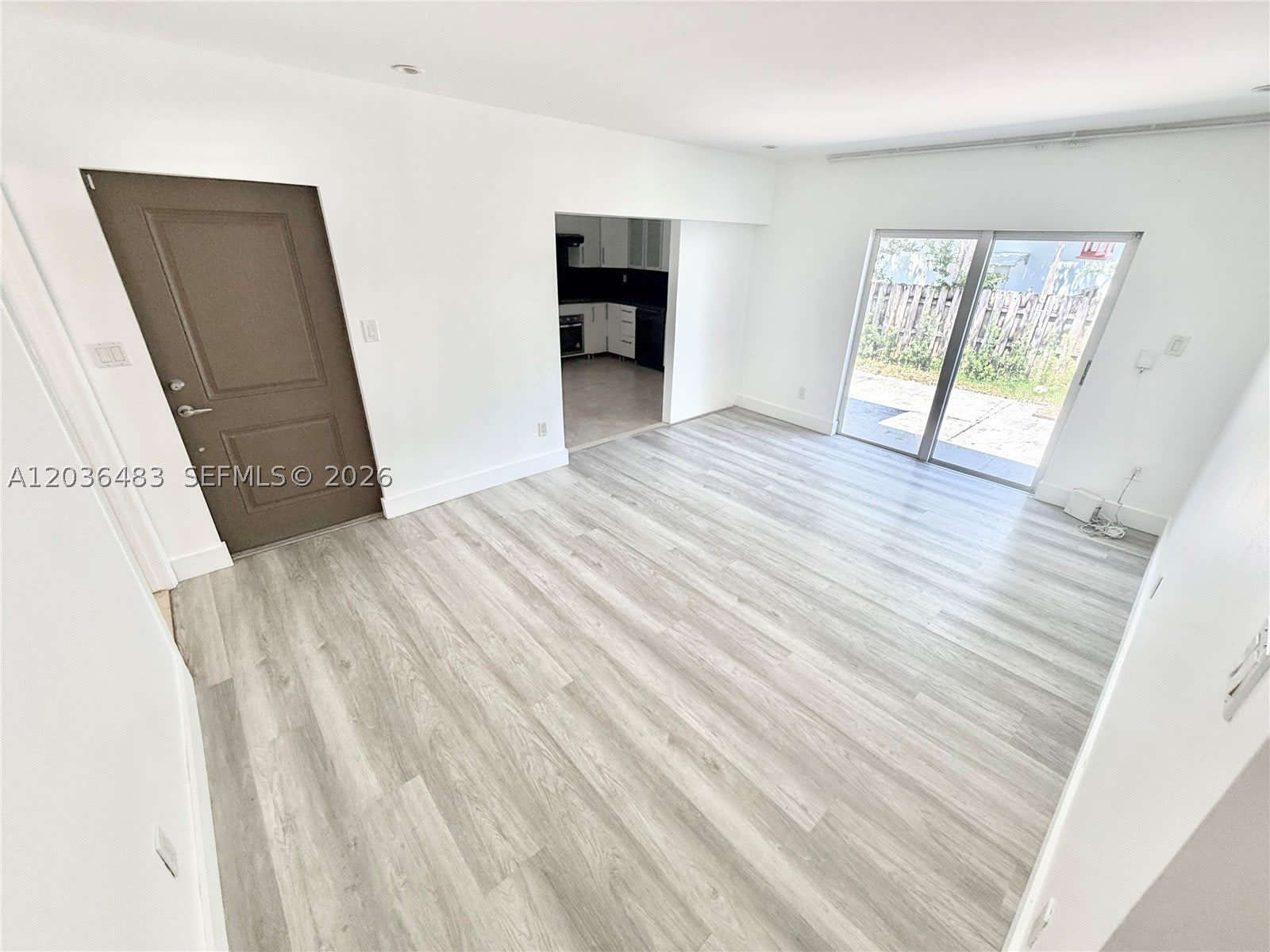 1272 NE 145th St – photo 3