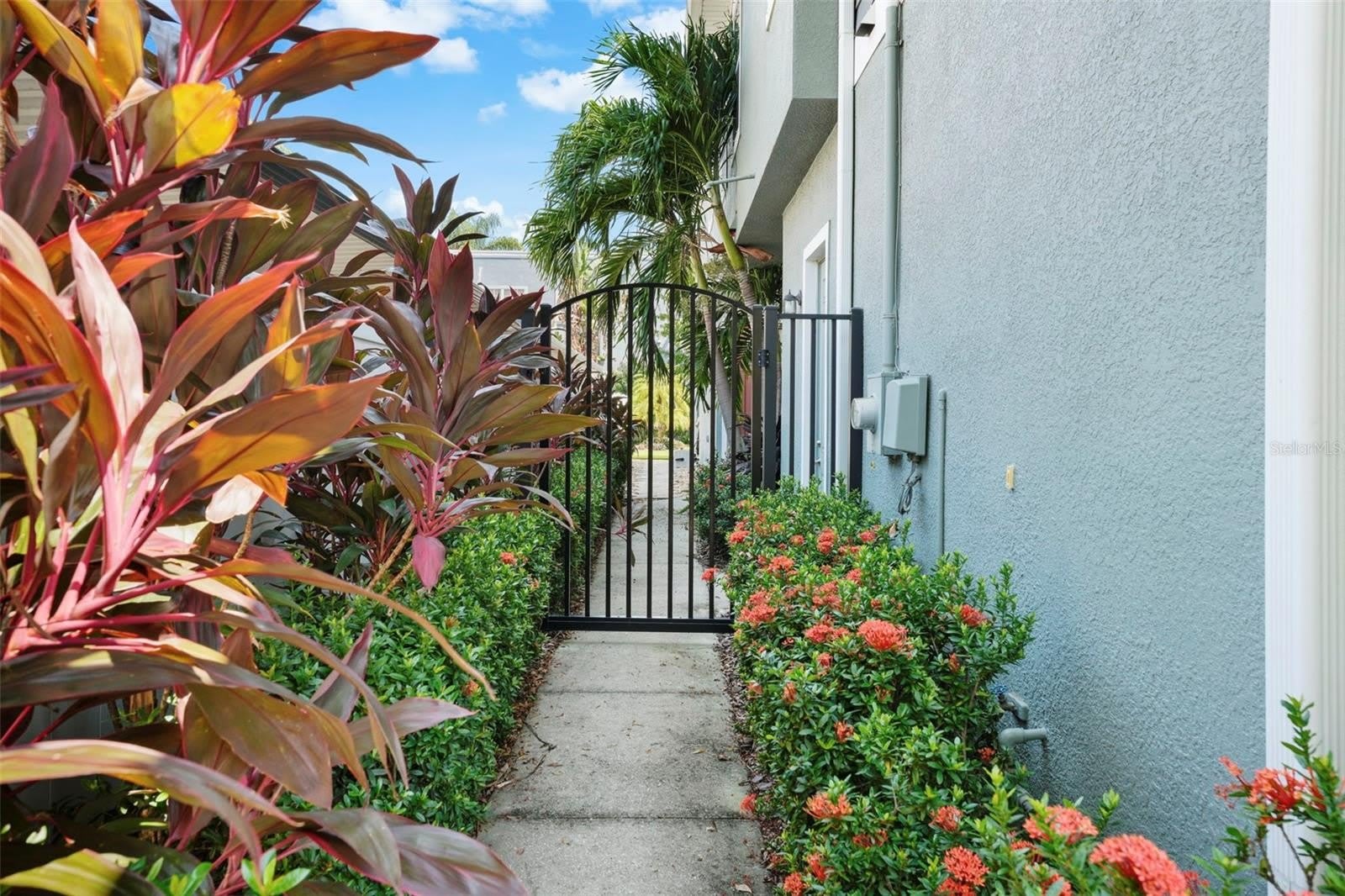 214 S HABANA Avenue – photo 2