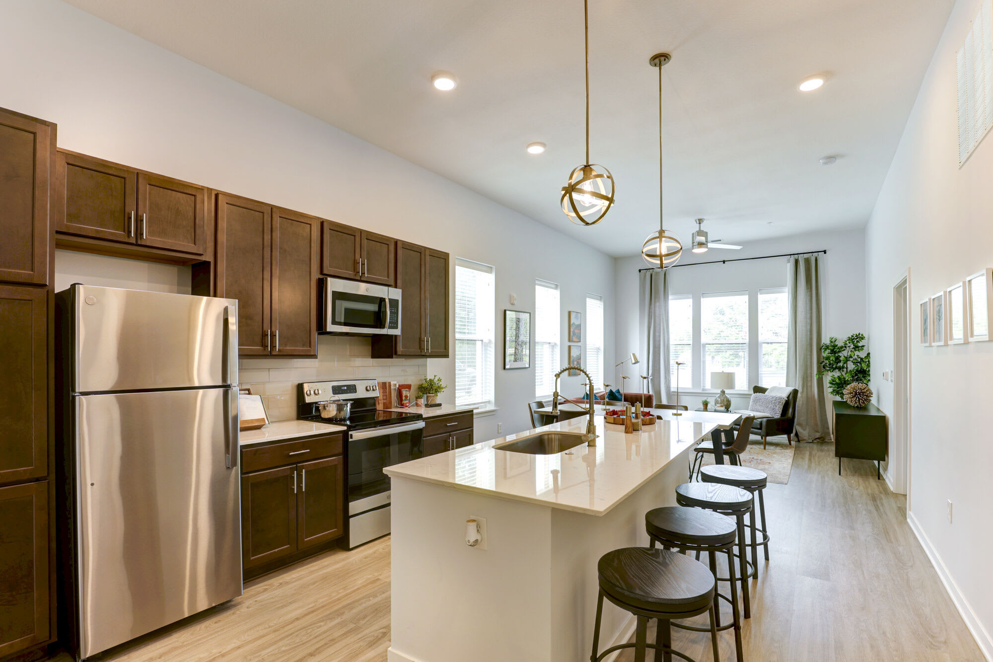 Pullman Pointe – photo 3