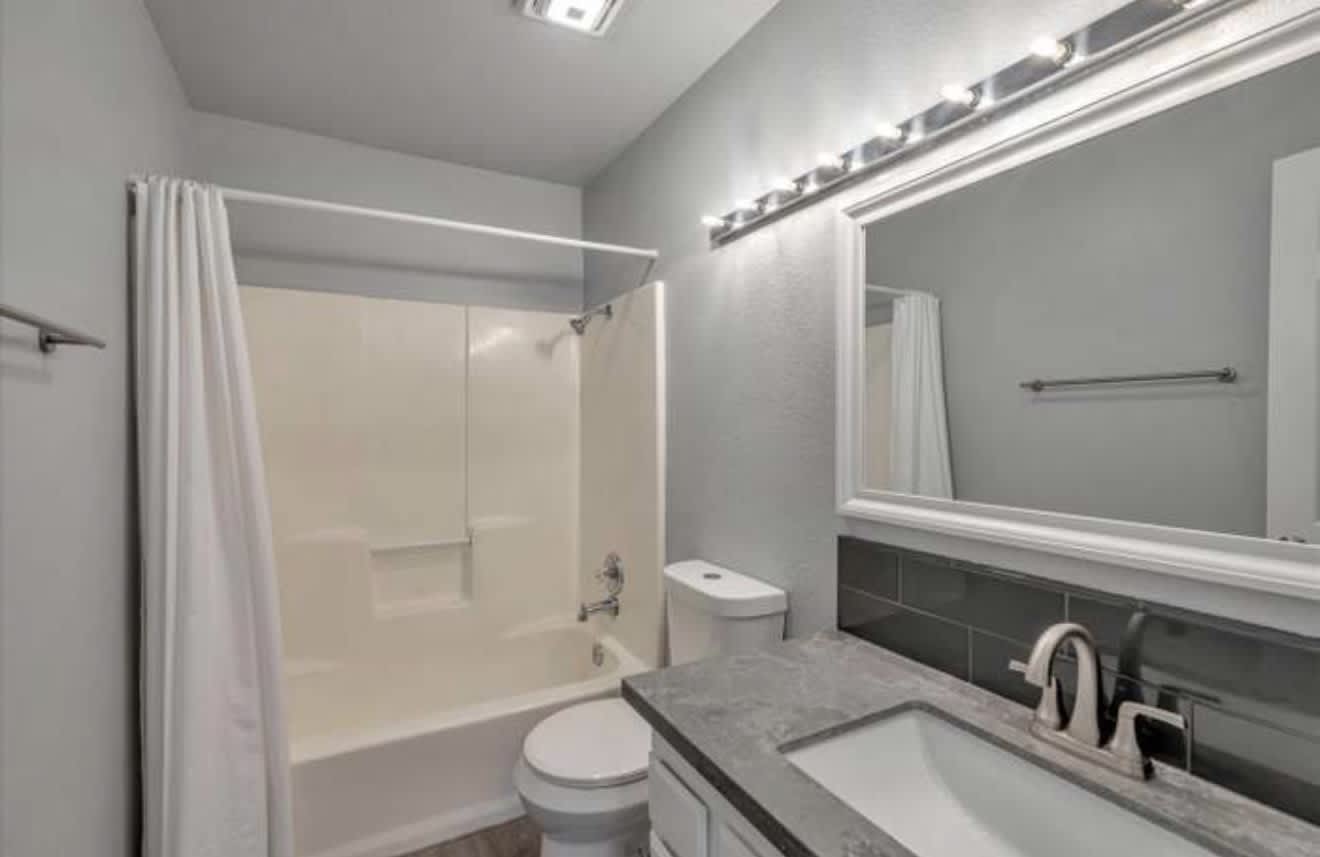 3400 Sullivan Ct Apt 216 – photo 4