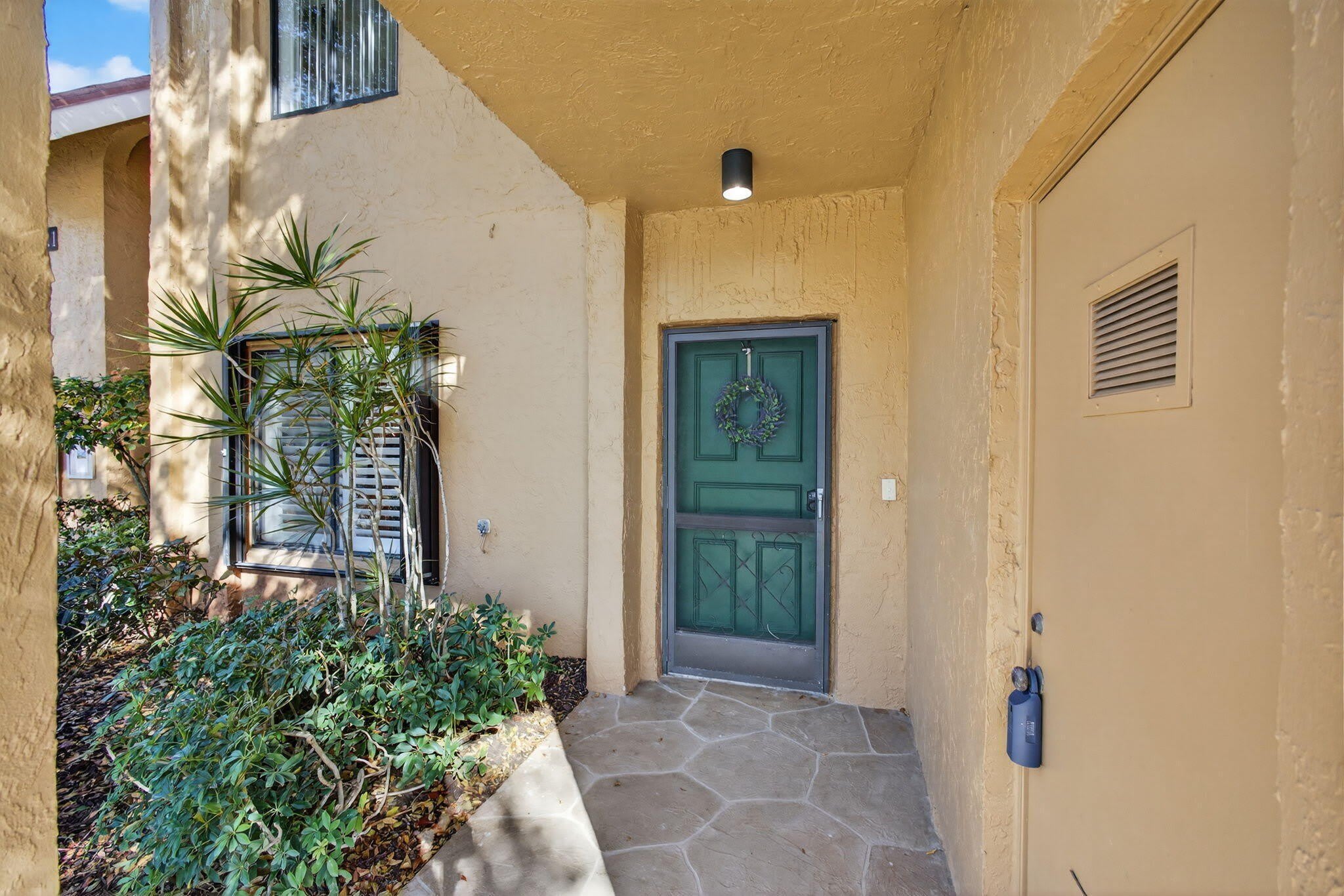 11282 GREEN LAKE Drive – photo 2