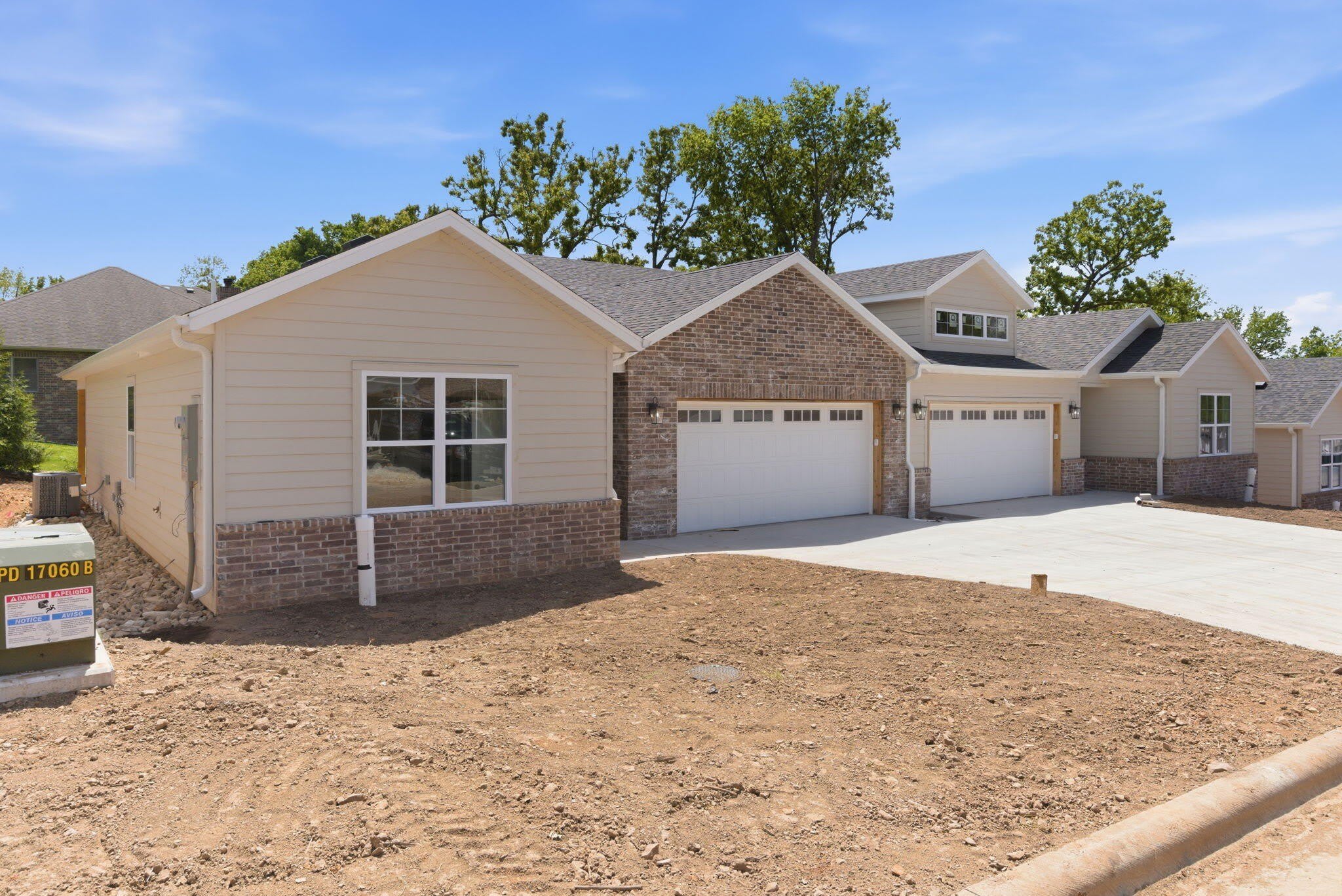 2331 E Olde Ivy Street – photo 3