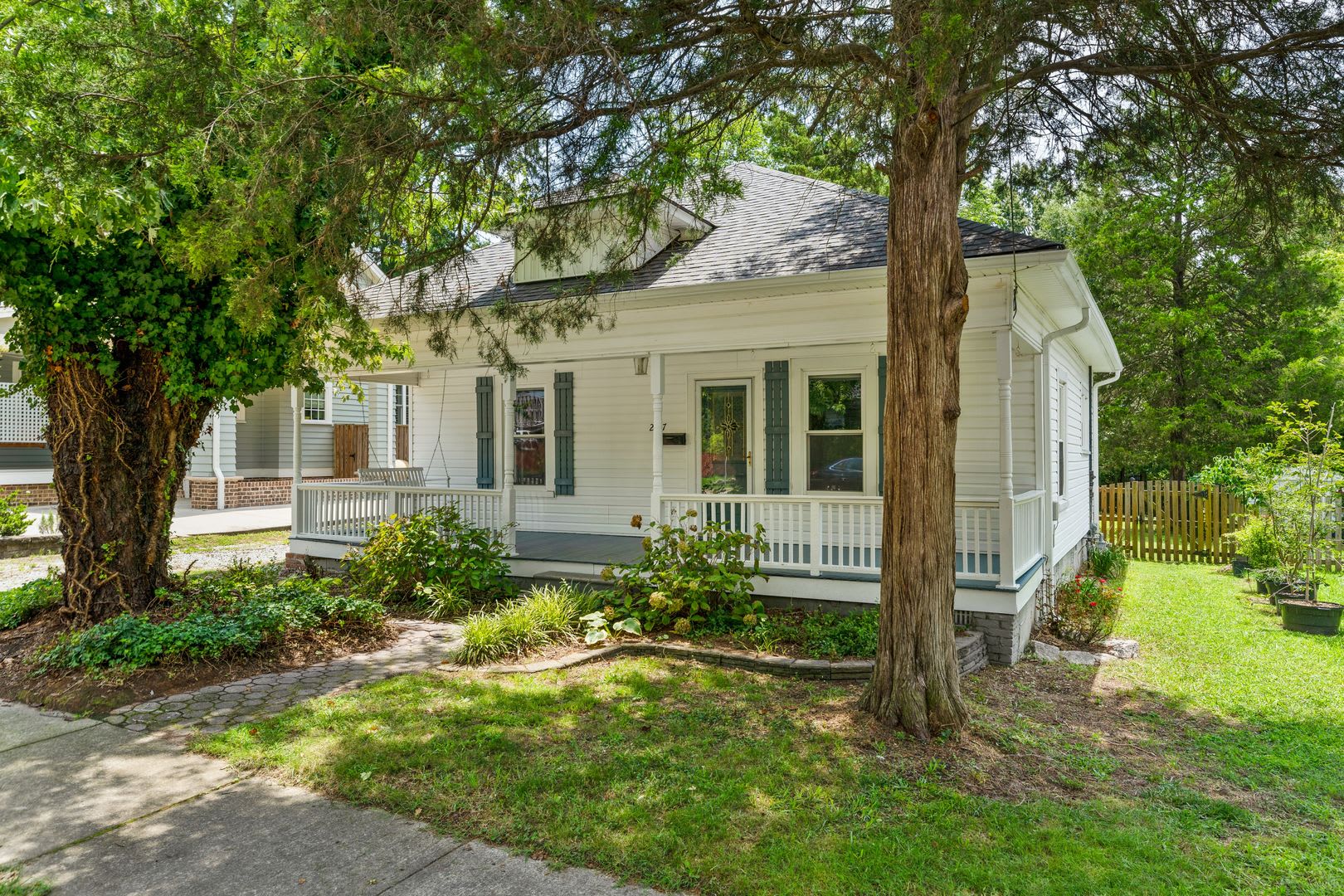 Recently Updated 3 Bed 1 Bath in Old West Durham With Massive Fenced In Back Yard!! – photo 1