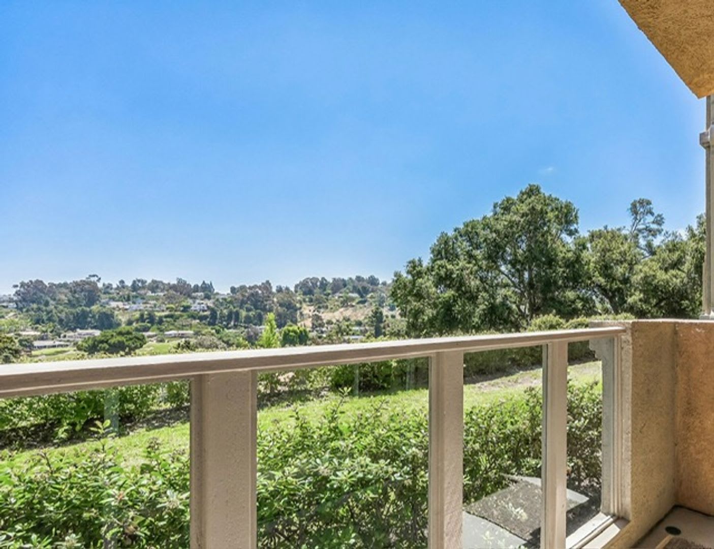 Stylish Laguna Niguel View Condo in Resort-Style Beach Community – photo 4