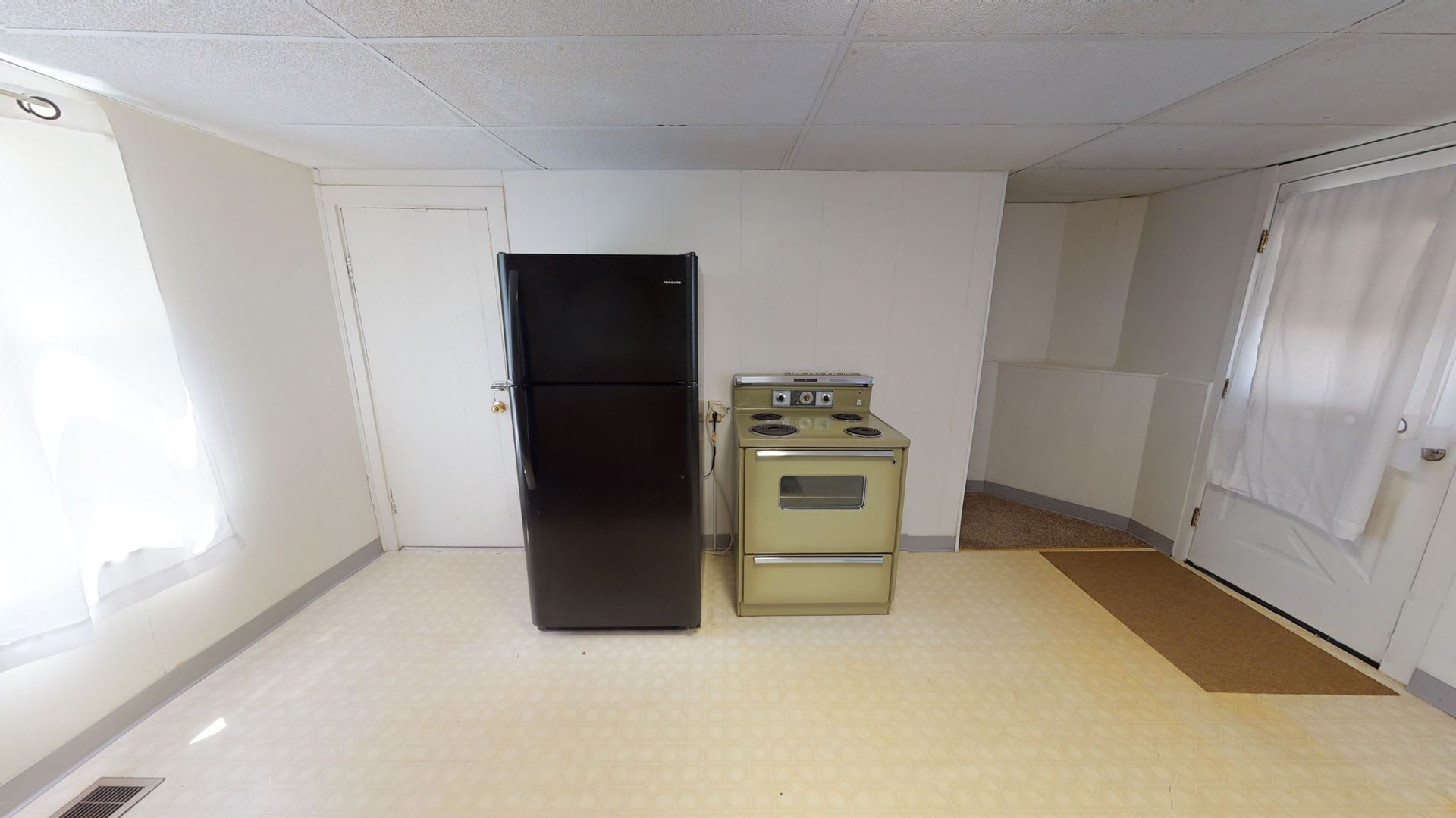 1 Bed 1 Bath House for Rent in Butler – photo 5