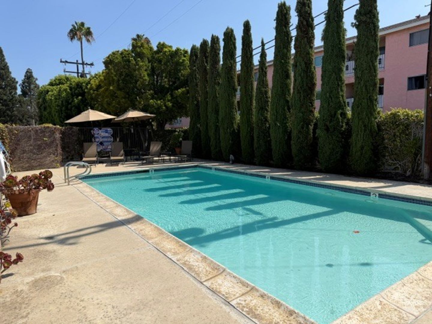 Victoria Court: 3 Bedroom 2.5 Bath Attached Townhouse – photo 4