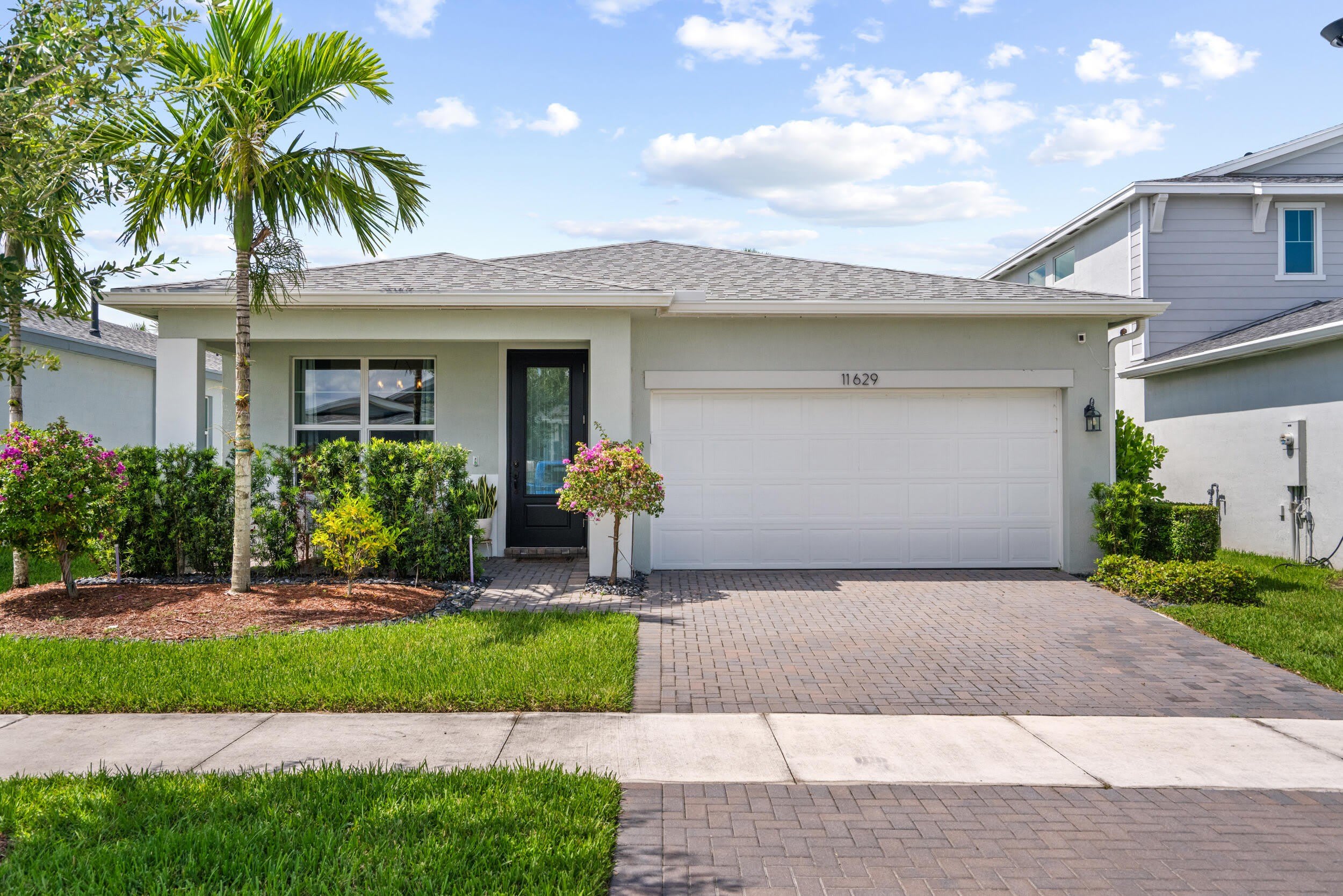 11629 SW LYRA Drive – photo 1