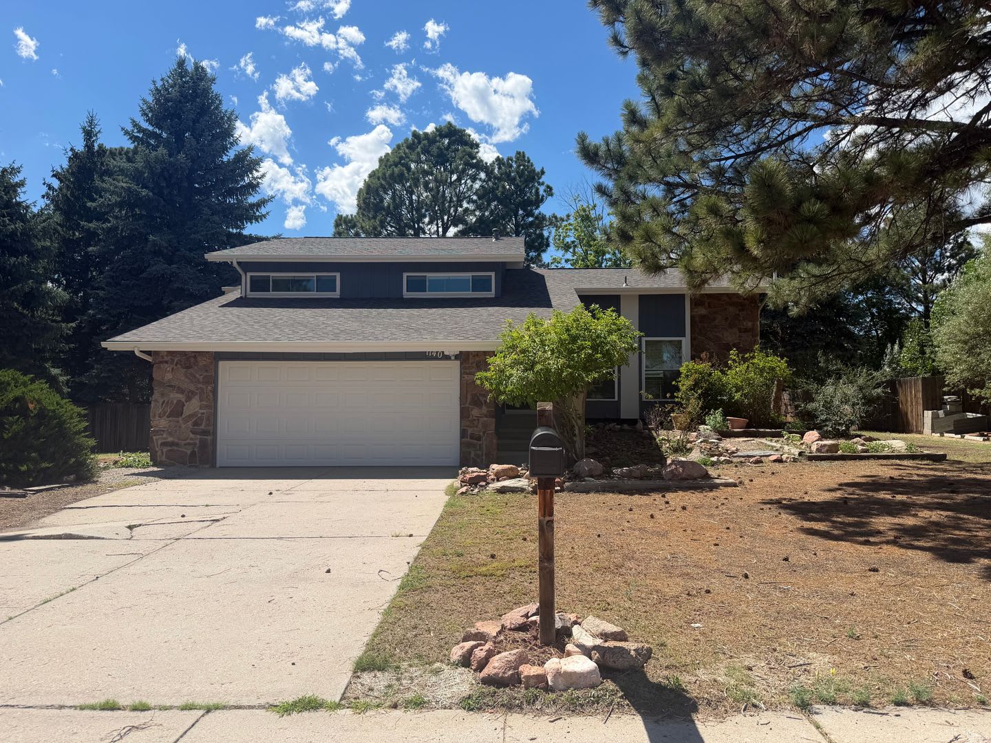 Quiet 5 Bed, 3 Bath Home in 80904 – photo 2