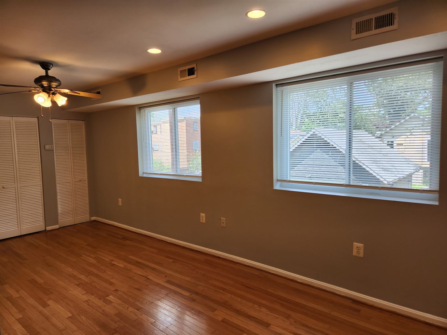 Sunny Deanwood 1 Bedroom – photo 4