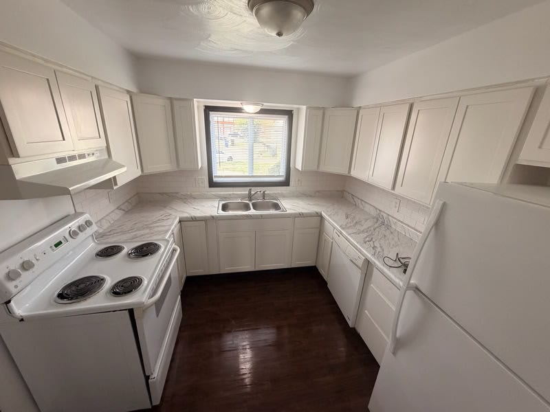 3317 Kristin Court – photo 2