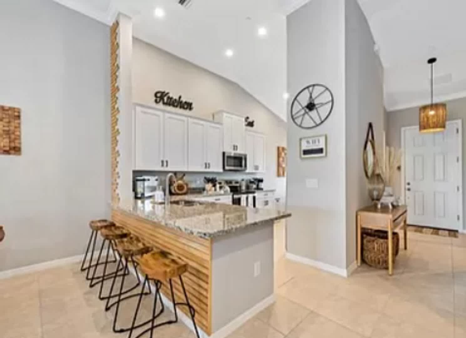 New Construction Very Modern 2 Plus A Den 2Nd Floor Condo With Golf Esplanade Golf Country Club New Construction – photo 5