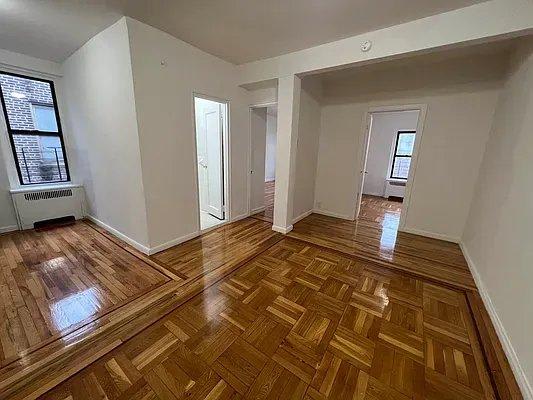 1127 Sheridan Avenue – photo 1