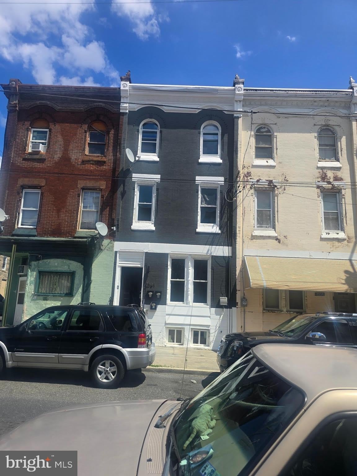 2561 N 18TH Street – photo 1