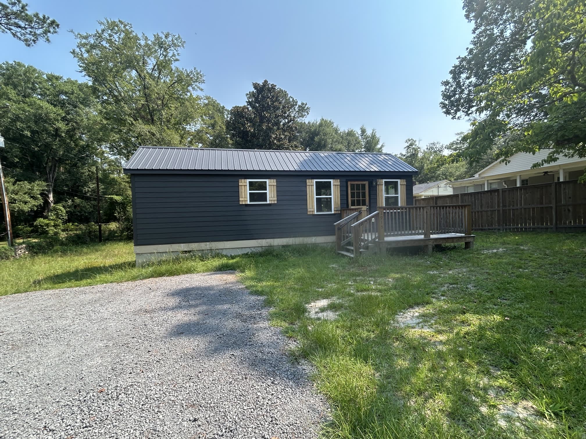 2915 Oakview Rd – photo 1