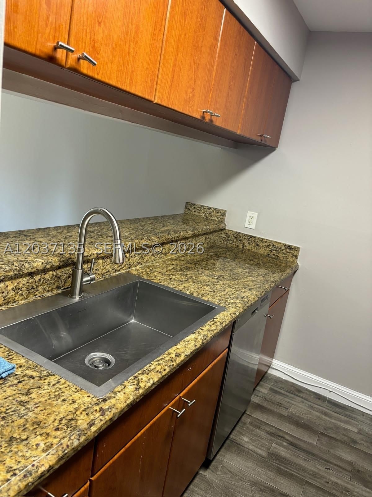 11585 NW 43rd St – photo 5