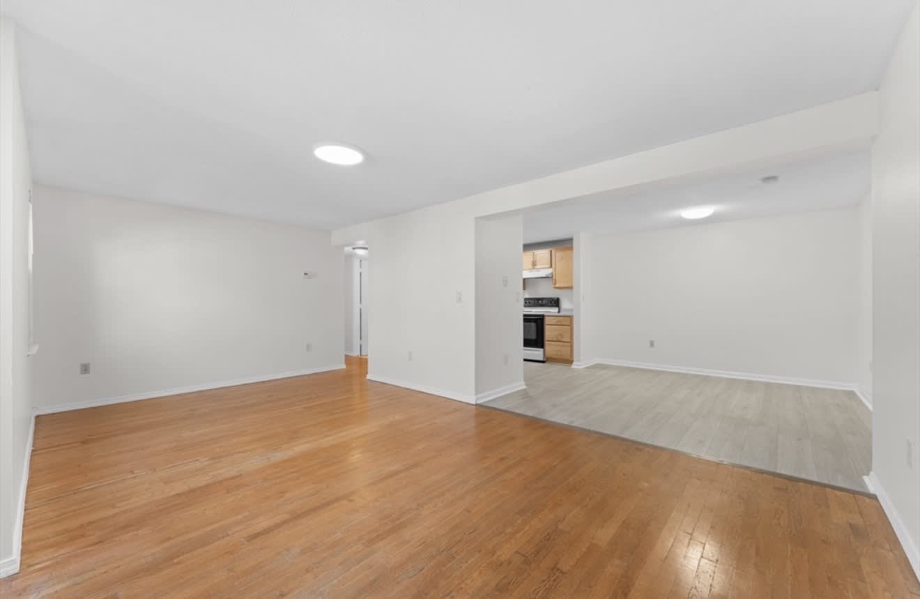 35 Eagle Ave – photo 3