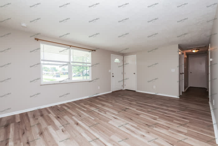 7160 Claybeck Drive – photo 5