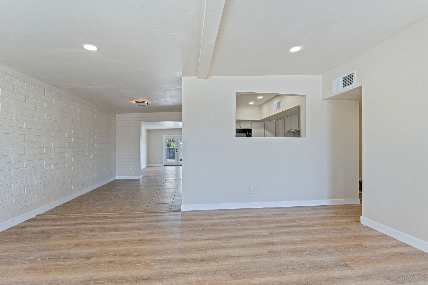 4 Bedrooms PLUS Pool – photo 4