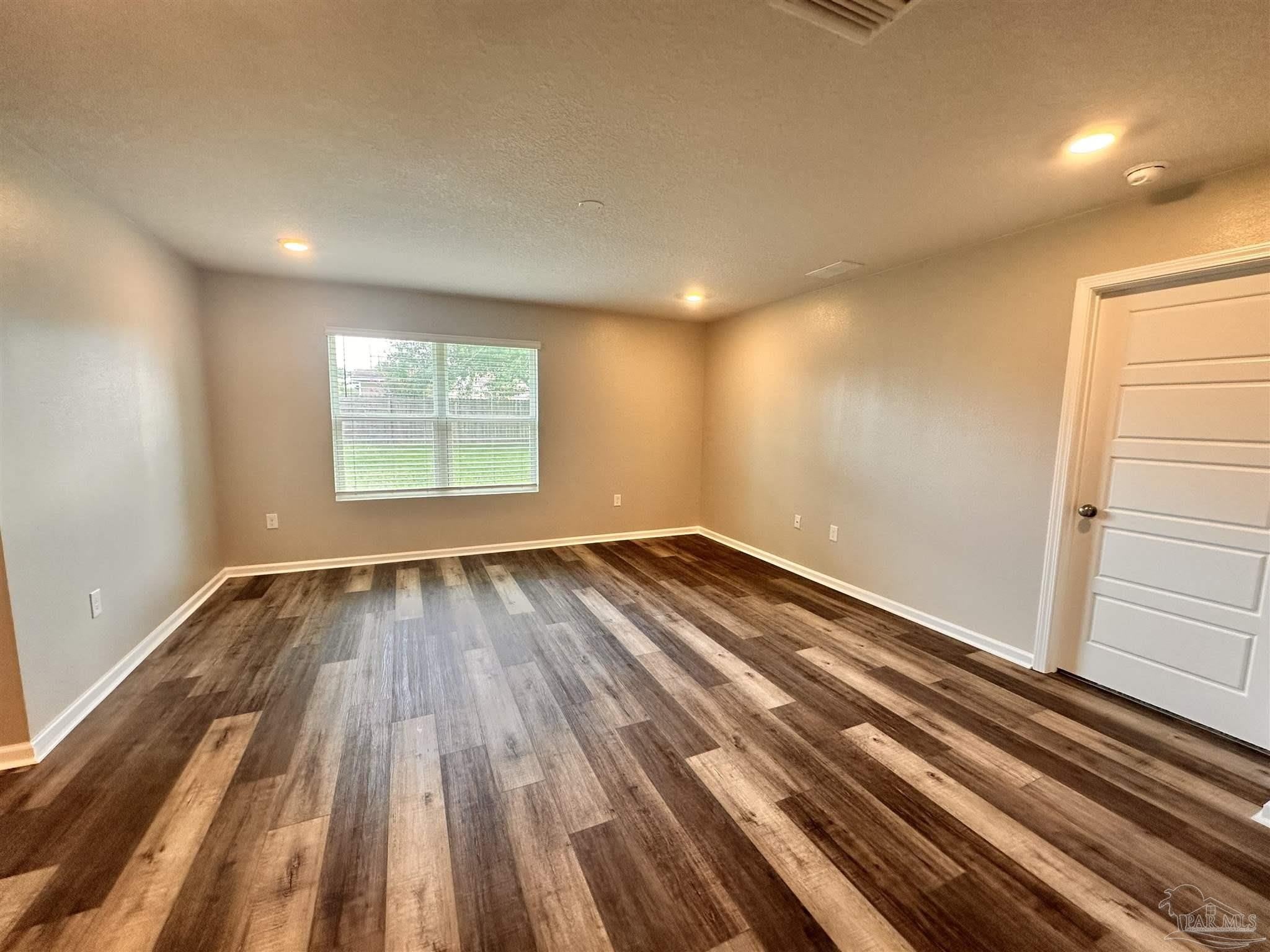 2348 Kirkwood Dr – photo 5