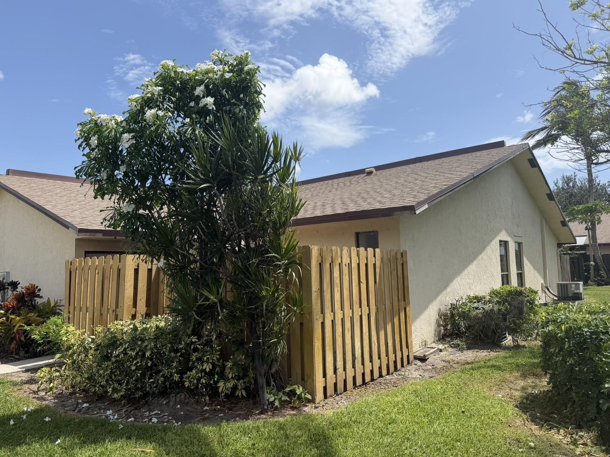 1501 WATERVIEW Circle – photo 2