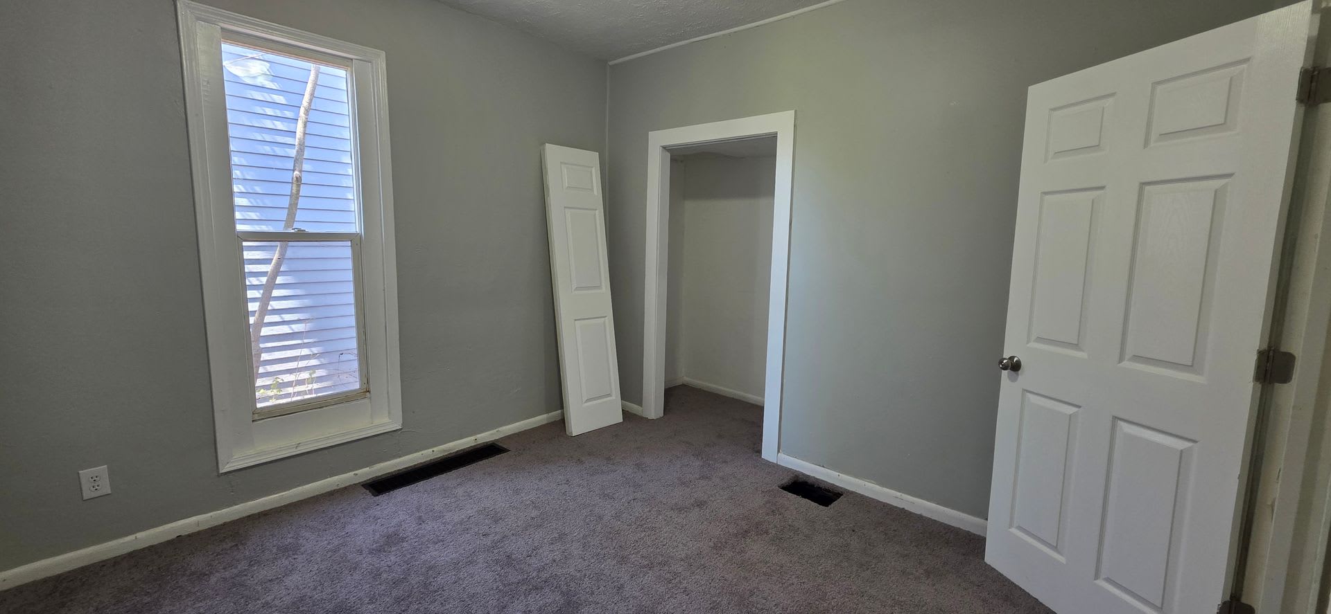 1631 West 7Th Street – photo 2