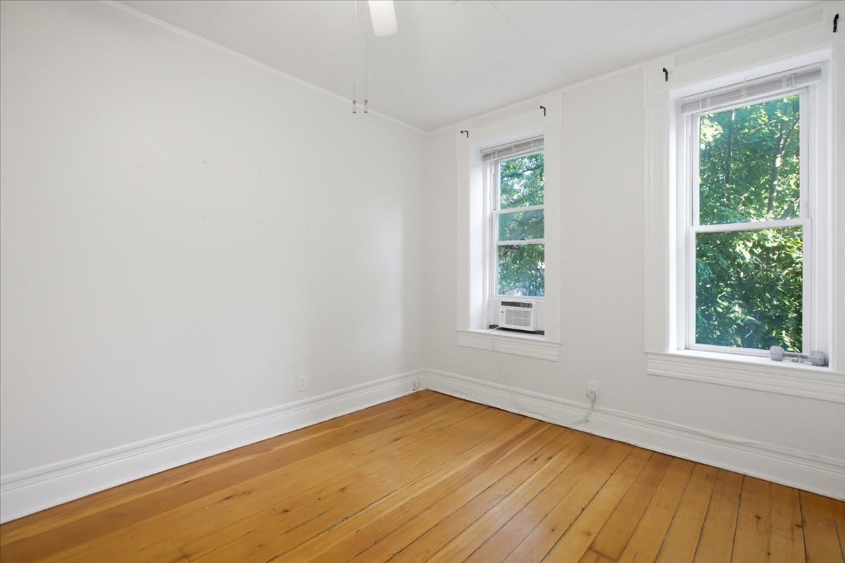 1616 W LeMoyne Street – photo 2