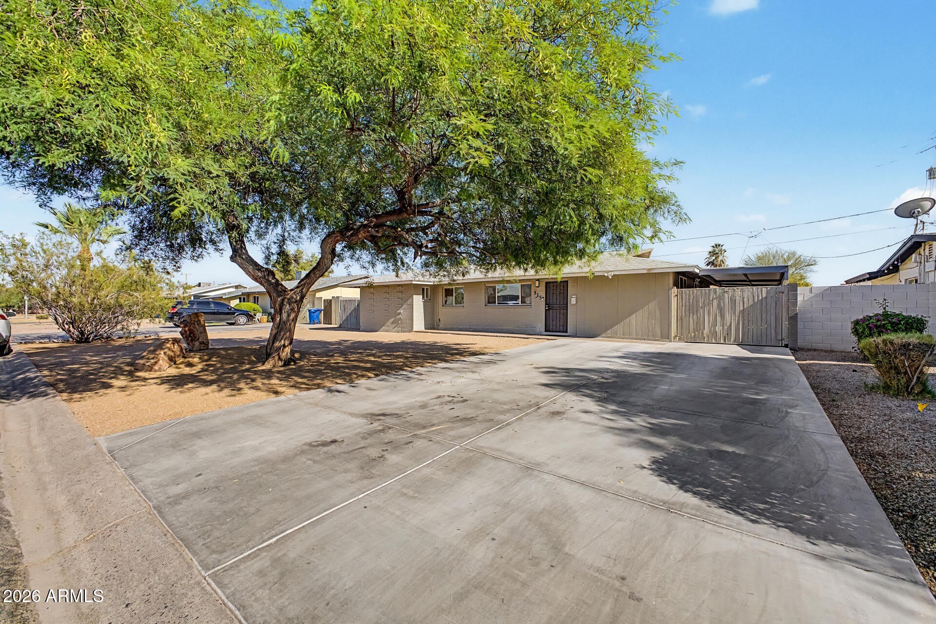 515 E VISTA DEL CERRO Drive – photo 4