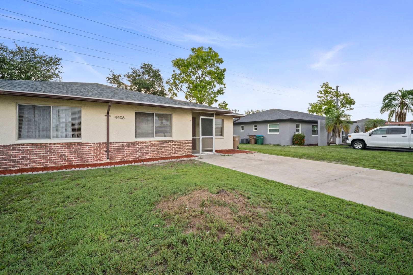 Beautiful 2 Bedroom 2 Bathroom Apartment Perfectly Located In Cape Coral – photo 4