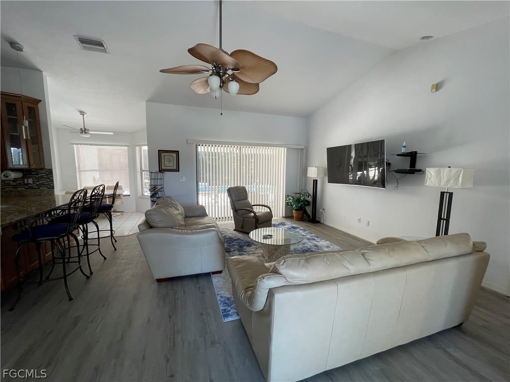 130 SE 44th Street – photo 5