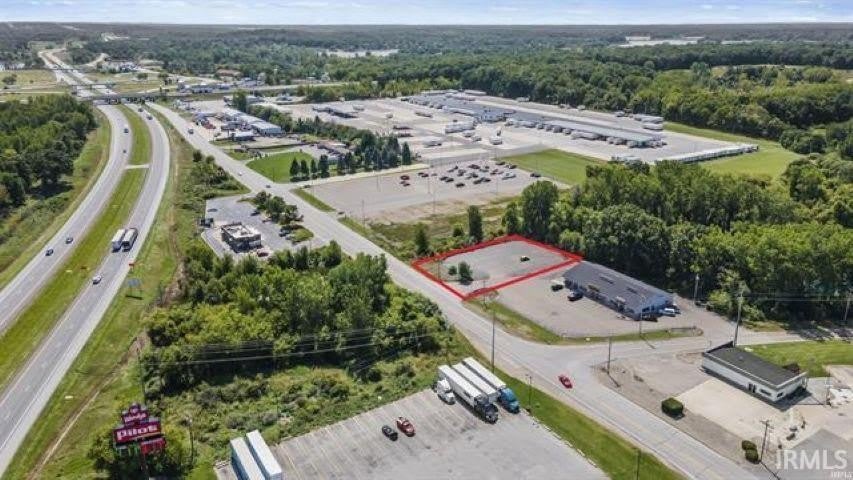 6843 N Old 27 Highway – photo 2