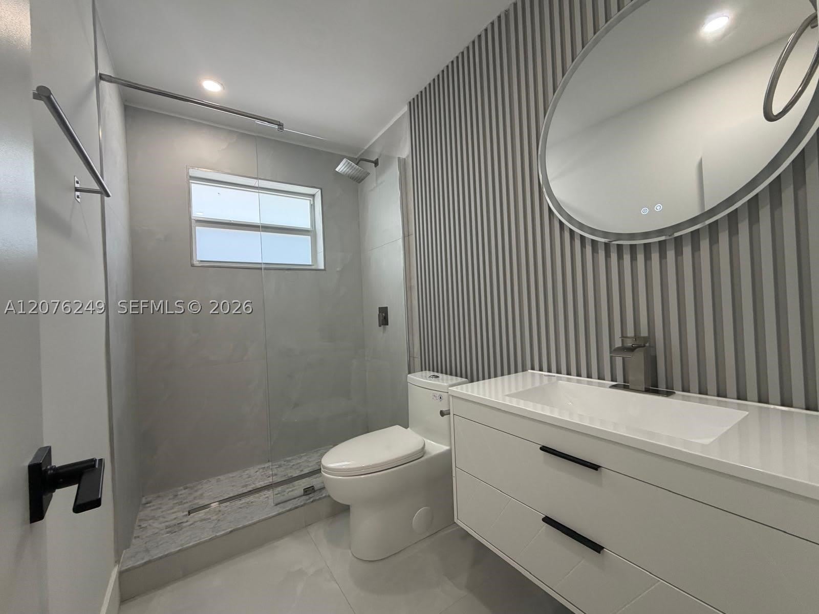 501 Nw 25Th Ct – photo 2