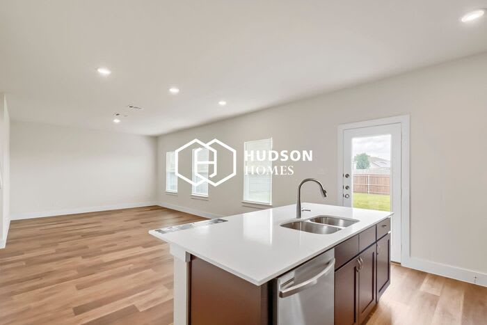 2813 Woodbrook Drive – photo 5