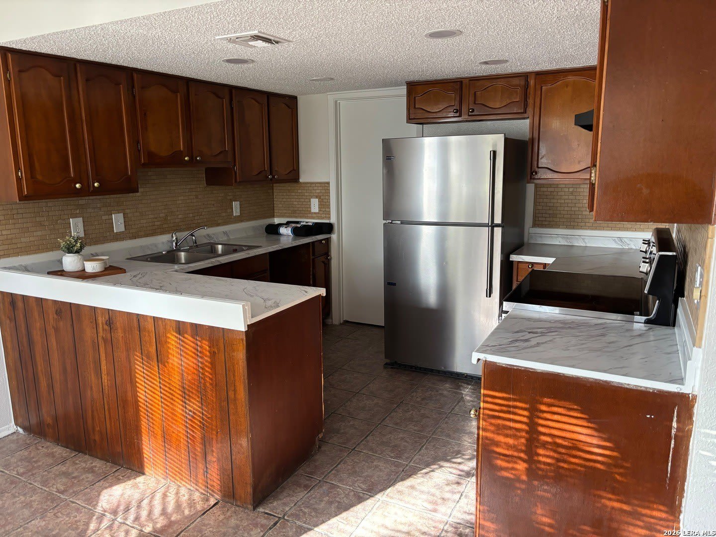 9619 Annandale – photo 4