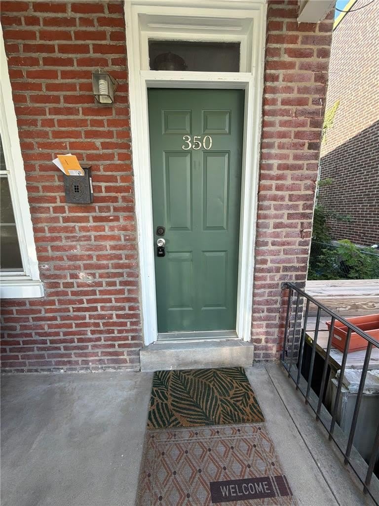 350 Dupont Street – photo 1