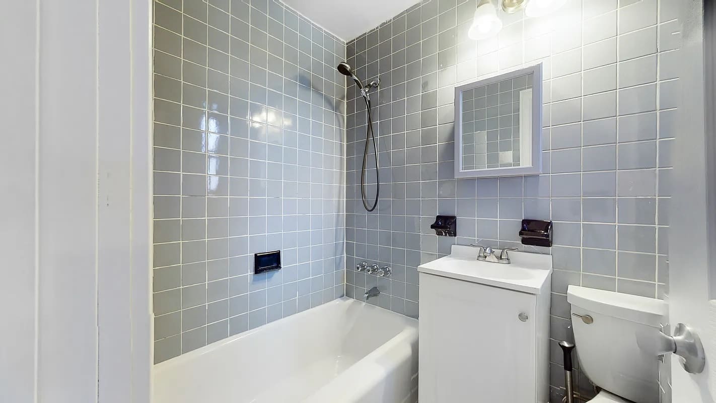 40 Wellington Ct Apt 1E – photo 5