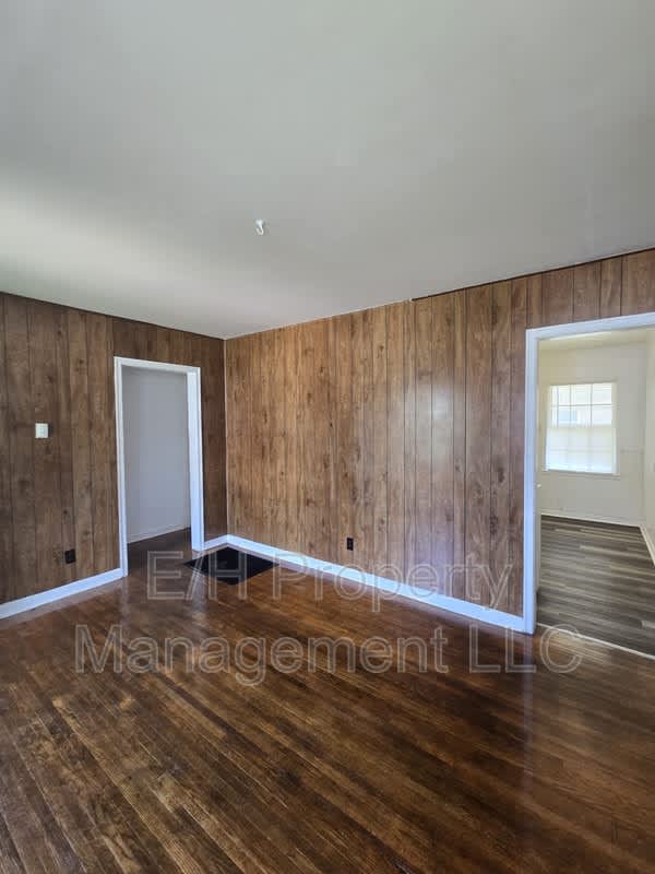 528 South Glendale Street – photo 3