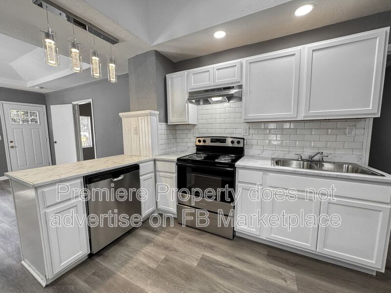2611 NE Ingram St – photo 5