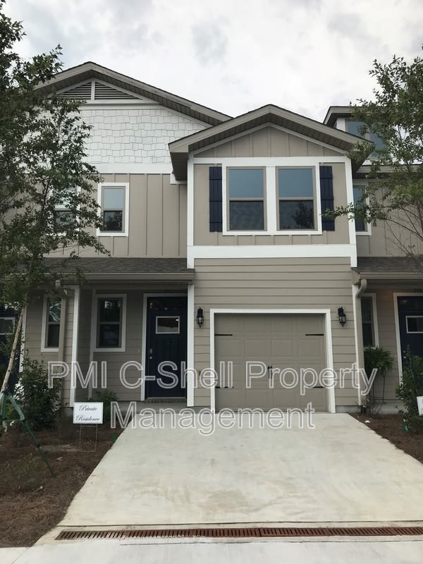 357 S E St – photo 2