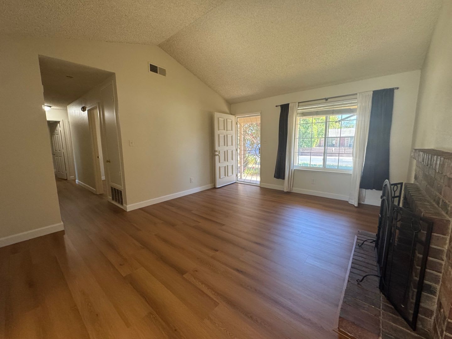 Recently Remodeled Four Bedroom Rosemont Home with Large Backyard! – photo 2