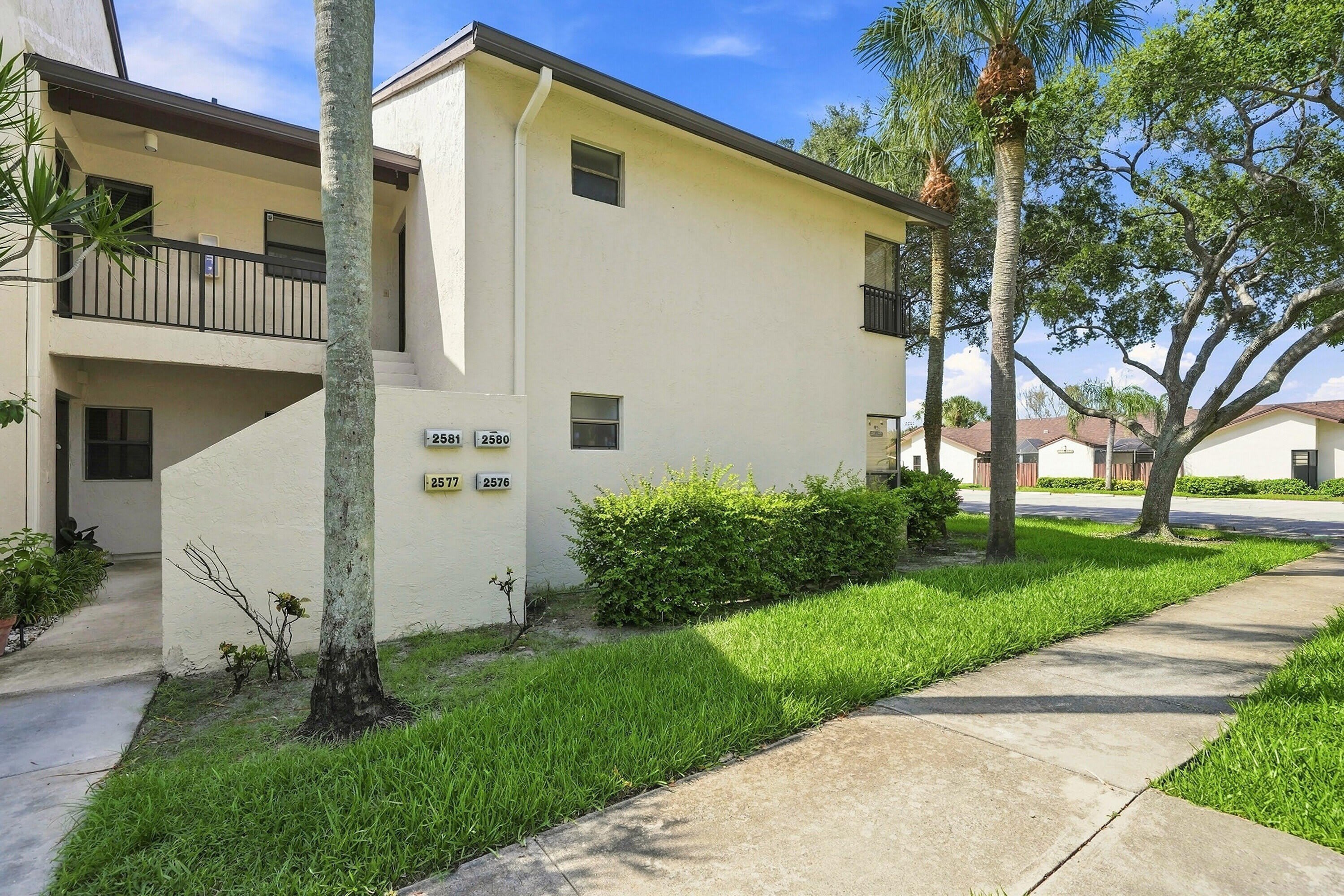 2581 CARAMBOLA Circle N – photo 2