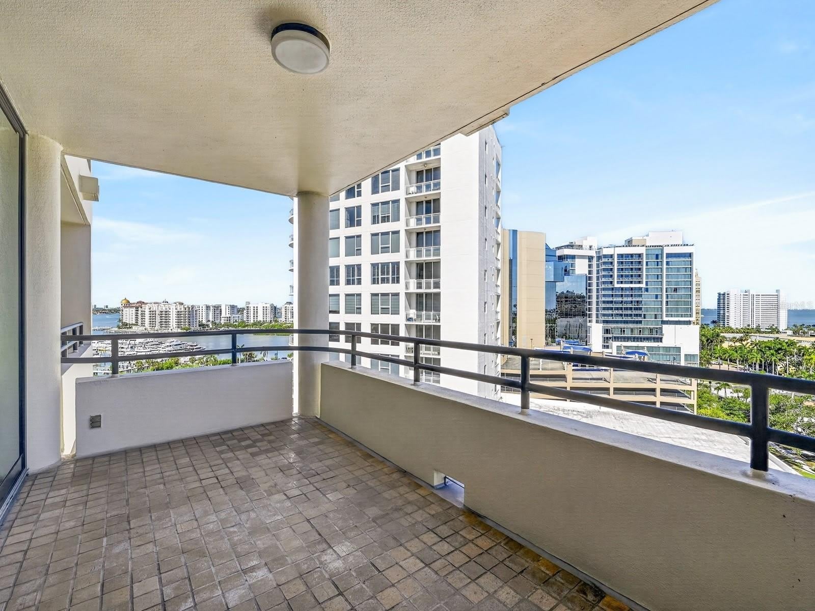1255 N GULFSTREAM Avenue – photo 4