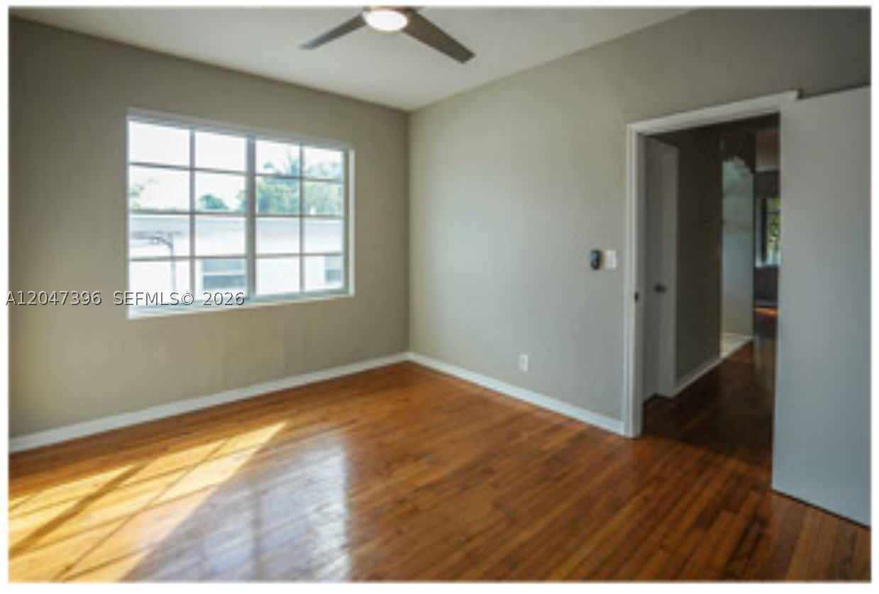 715 Michigan Ave – photo 2